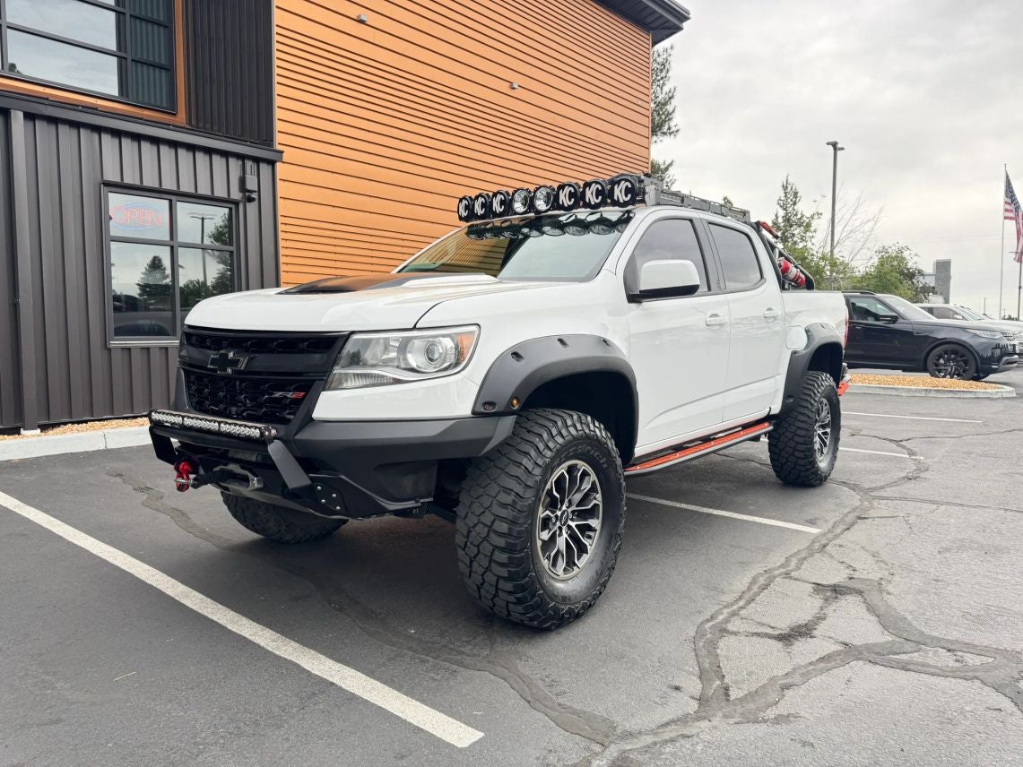2019 Chevrolet Colorado ZR2 in Summit White — front three-quarter view