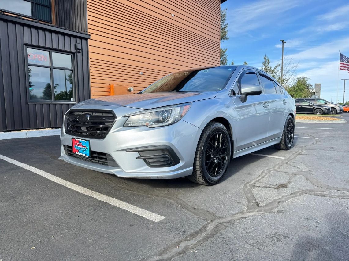 2019 Subaru Legacy 2.5i Premium in Ice Silver Metallic — front three-quarter view